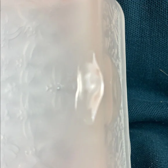 Indiana Glass Pink Frosted Trinket Box - Picture 5 of 8